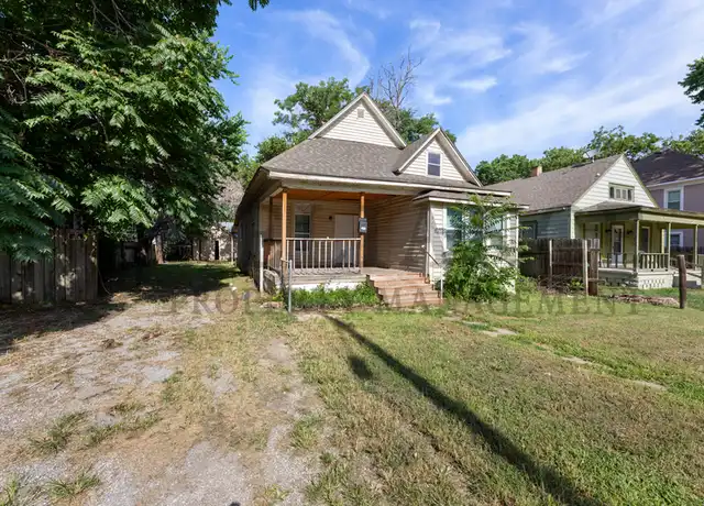 Property at 1329 N Wellington Pl, Wichita, KS, 67203, 4 beds, 2 baths, [object Object]
