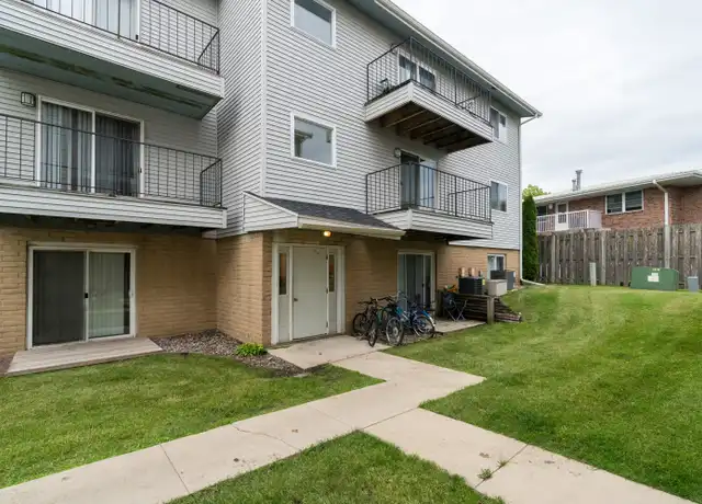 Property at 2603 Terrace Dr, Cedar Falls, IA, 50613, 2 beds, 1 bath, [object Object]