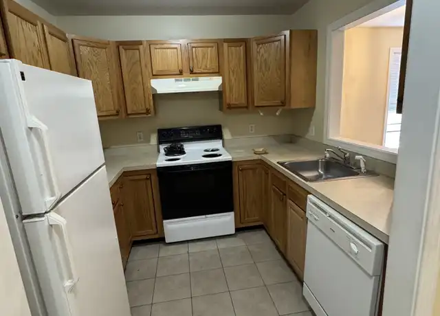 Property at 35 Warwick St Unit 7, New Haven, CT, 06513, 1 bed, 1 bath, [object Object]