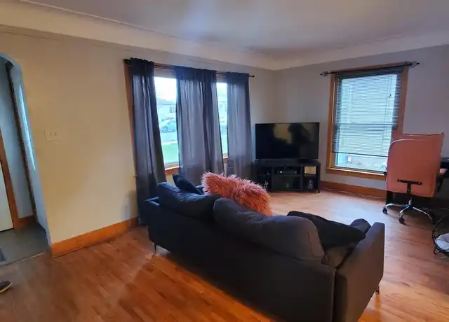Property at 5433 Penn Ave S, Minneapolis, MN, 55419, 2 beds, 1 bath, [object Object]