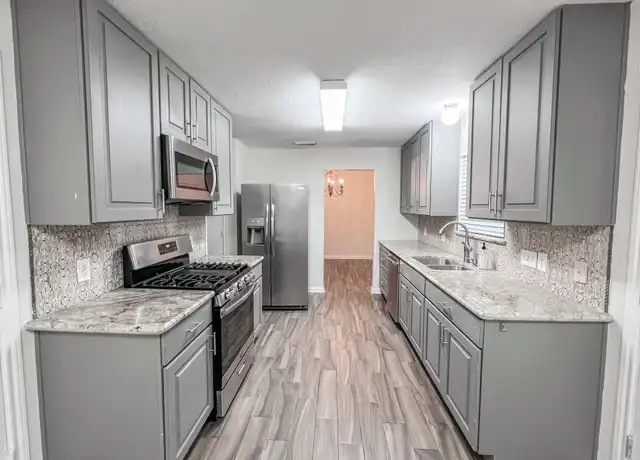 Property at 319 Grand Isle Ln, Dickinson, TX, 77539, 4 beds, 2.5 baths, [object Object]