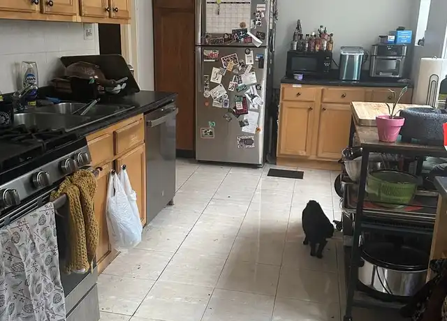 Property at 2958 N Fairfield Ave Unit 2958-2, Chicago, IL, 60618, 2 beds, 1 bath, [object Object]
