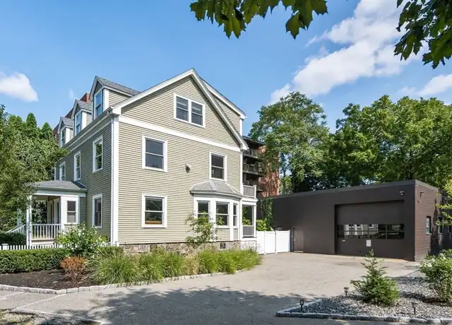 Property at 20 Pond Ln Unit 2, Arlington, MA, 02474, 2 beds, 2.5 baths, [object Object]