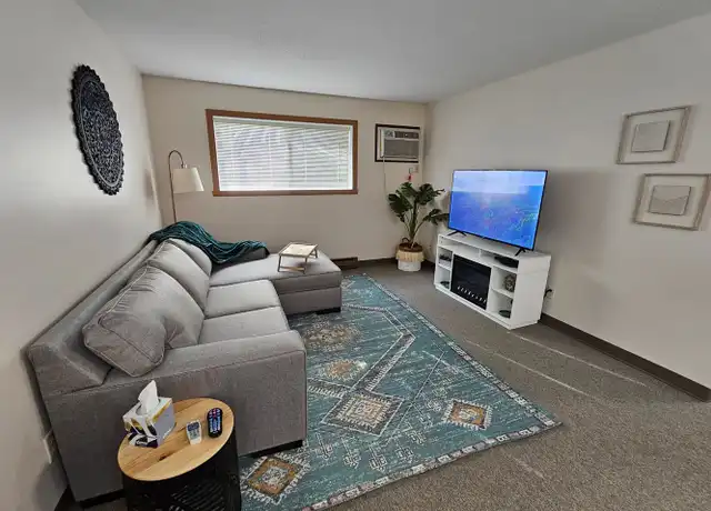 Property at 101 S University Dr Unit 1, Fargo, ND, 58103, 2 beds, 1 bath, [object Object]