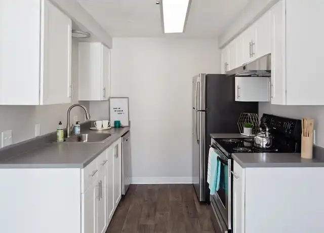 Property at Aspire Trailmark - 700 SW Eastman Pkwy, Gresham, OR, 97080, 2 beds, 1 bath, [object Object]