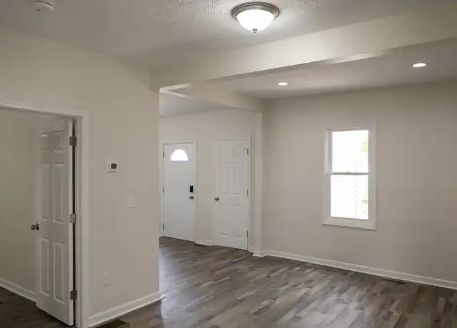Property at 1277 W 67th St Unit 3, Cleveland, OH, 44102, 3 beds, 2 baths, [object Object]
