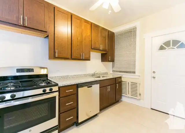 Property at 1609 W Berteau Ave, Chicago, IL, 60613, 2 beds, 1 bath, [object Object]