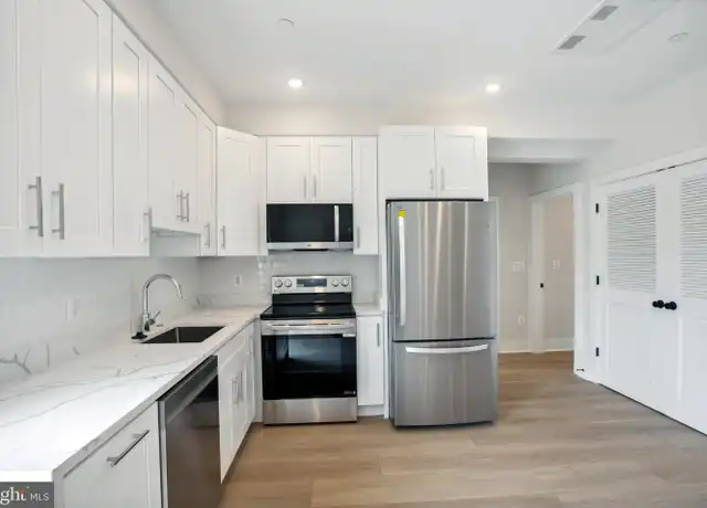 Property at 2236 40th St NW Unit FIVE, Washington, DC, 20007, 2 beds, 1 bath, [object Object]