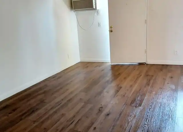 Property at 7521 Canby Ave Unit 205, Reseda, CA, 91335, 1 bed, 1 bath, [object Object]