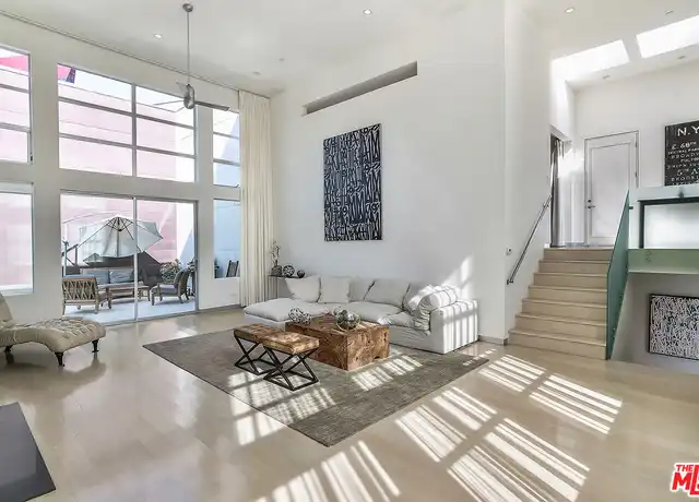 Property at 711 Westbourne Dr, West Hollywood, CA, 90069, 2 beds, 2.5 baths, [object Object]