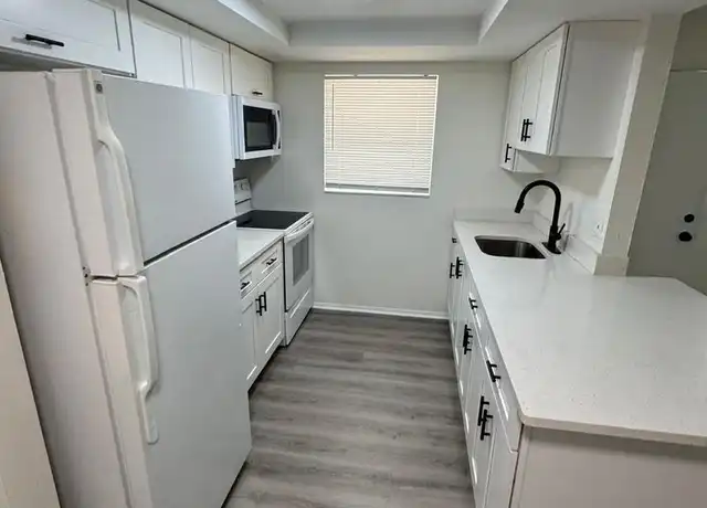 Property at 9250 Blind Pass Rd Unit 6, St Pete Beach, FL, 33706, 1 bed, 1 bath, [object Object]