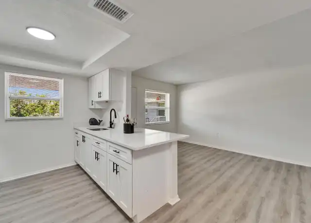 Property at 9250 Blind Pass Rd Unit 6, St Pete Beach, FL, 33706, 1 bed, 1 bath, [object Object]