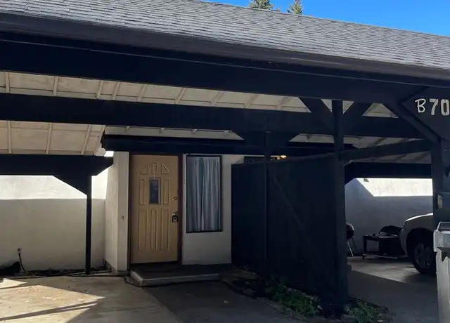 Property at 709 Sheridan Rd Unit B, Bremerton, WA, 98310, 2 beds, 1.5 baths, [object Object]