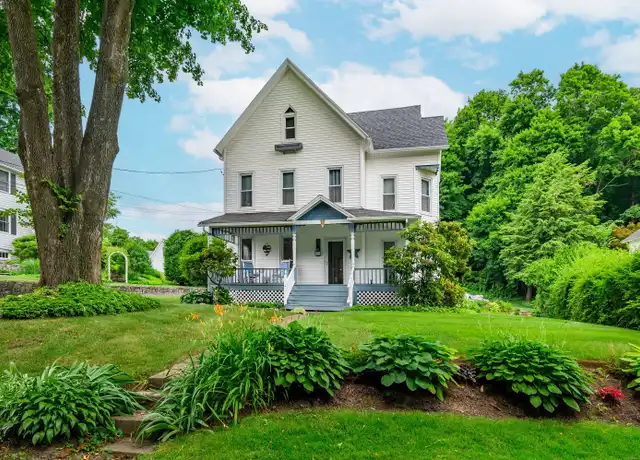 Property at 23 Reservoir St Unit 1, Bethel, CT, 06801, 3 beds, 1 bath, [object Object]