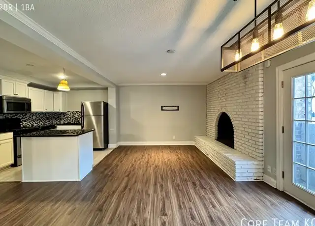 Property at 4410 Jarboe St Unit 10, Kansas City, MO, 64111, 2 beds, 1 bath, [object Object]