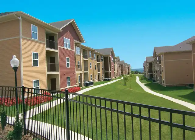 Property at 8027 Glimmer Way Unit 102, Louisville, KY, 40214, 3 beds, 2 baths, [object Object]