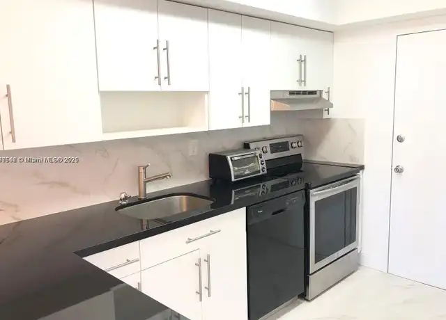 Property at 18021 Biscayne Blvd #902, Aventura, FL, 33160, 2 beds, 2 baths, [object Object]