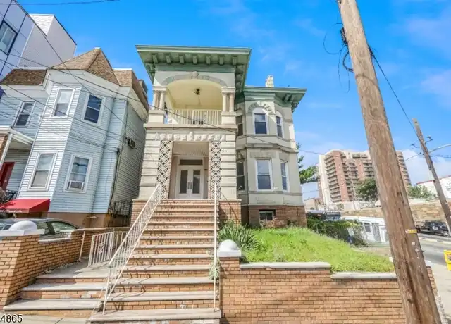 Property at 3311 Pleasant Ave, Union City, NJ, 07087, 3 beds, 1 bath, [object Object]