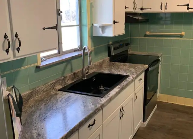 Property at 17 Mill St Unit 2, Binghamton, NY, 13903, 2 beds, 1 bath, [object Object]
