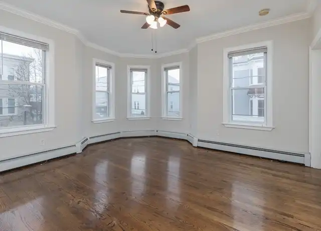 Property at 166 Boylston St #2, Jamaica Plain, MA, 02130, 2 beds, 1 bath, [object Object]
