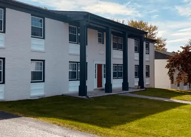 Property at Carlton Scott Apartments - 600 Appalachian Dr, Blacksburg, VA, 24060, 2-3 beds, 1-1.5 bath, [object Object]
