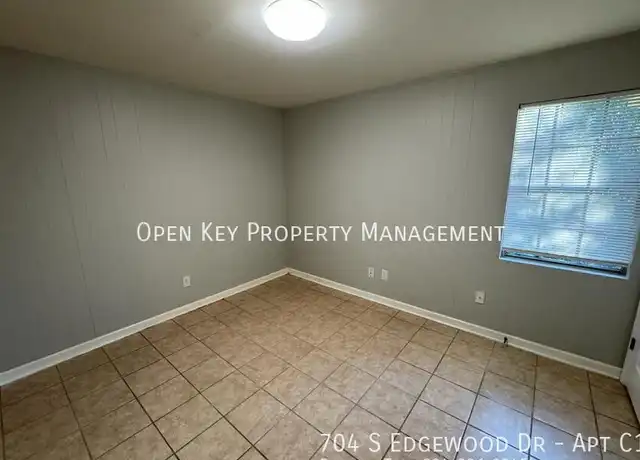 Property at 704 S Edgewood Dr Unit C1, Dothan, AL, 36301, 1 bed, 1 bath, [object Object]
