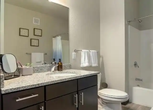 Property at 1131 Central Park Dr, Crystal Lake, IL, 60014, 1 bed, 1 bath, [object Object]