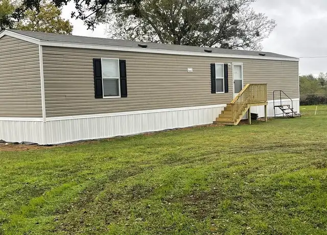 Property at 795 Plum St, Caldwell, TX, 77836, 3 beds, 2 baths, [object Object]