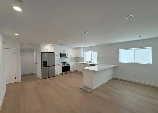 Property at 14165 Calvert St, Van Nuys, CA, 91401, 4 beds, 4 baths, [object Object]