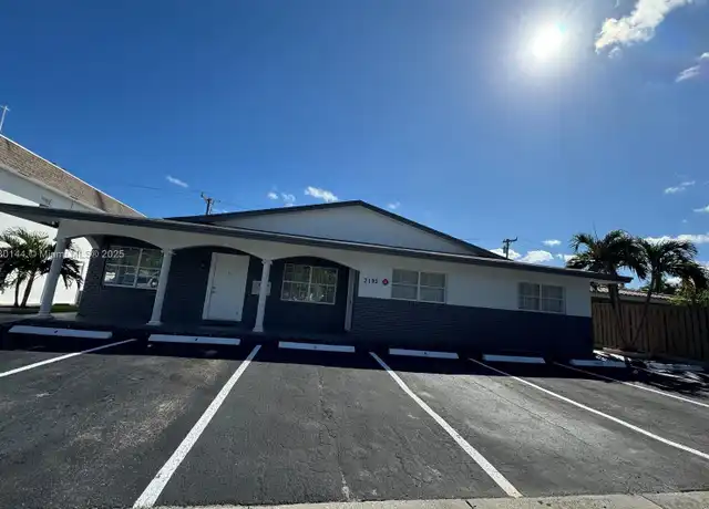 Property at 2192 NE 56th Ct Unit 5, Fort Lauderdale, FL, 33308, 1 bed, 1 bath, [object Object]