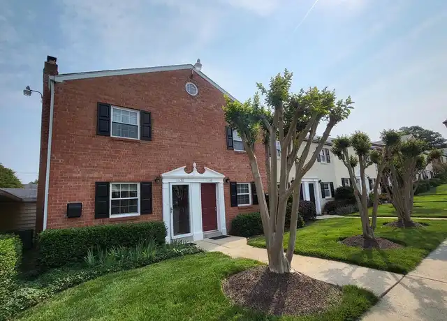 Property at 11150 Rock Garden Dr, Fairfax, VA, 22030, 2 beds, 1.5 baths, [object Object]