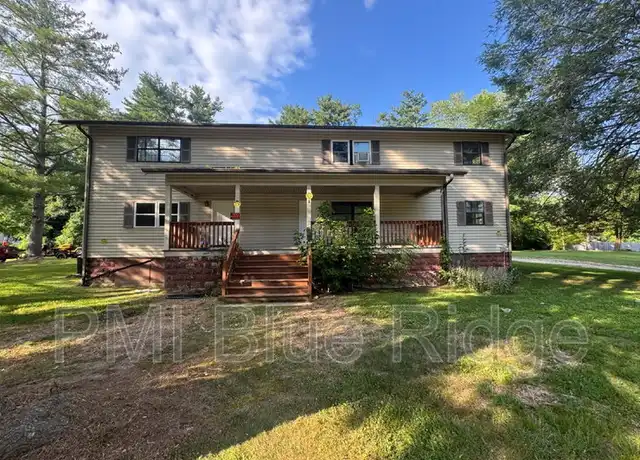 Property at 2020 Somerset Dr Unit 1, Hendersonville, NC, 28791, 3 beds, 1 bath, [object Object]