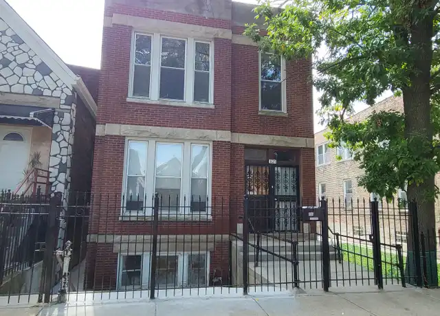 Property at 827 W 33rd Pl Unit 2RB, Chicago, IL, 60608, 2 beds, 1 bath, [object Object]