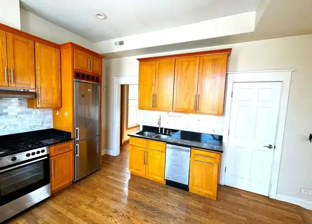 Property at 1826 W Cermak Rd Unit 3R, Chicago, IL, 60608, 1 bed, 1 bath, [object Object]