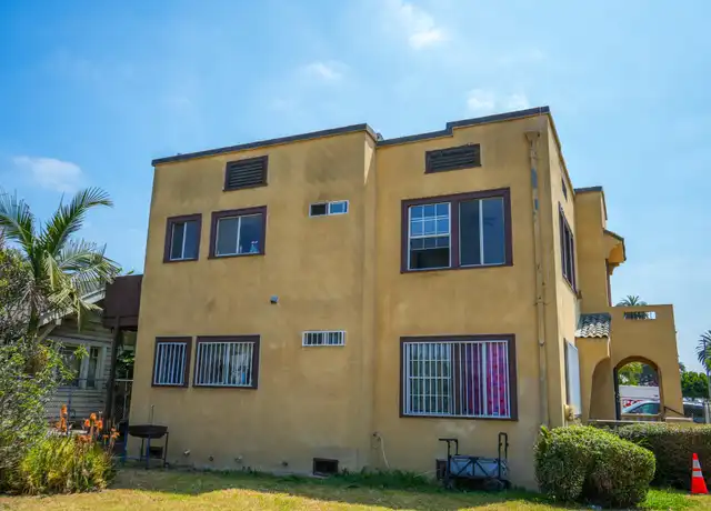 Property at 1353 W 49th St, Los Angeles, CA, 90037, 1 bed, 1 bath, [object Object]