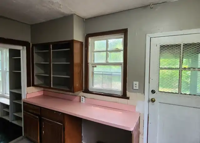 Property at 353 Melville St, Rochester, NY, 14609, 4 beds, 1 bath, [object Object]