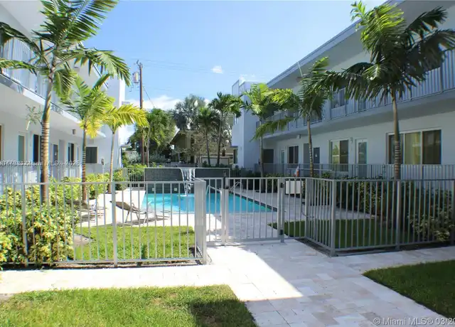 Property at 321 S Shore Dr #11, Miami Beach, FL, 33141, 2 beds, 1.5 baths, [object Object]