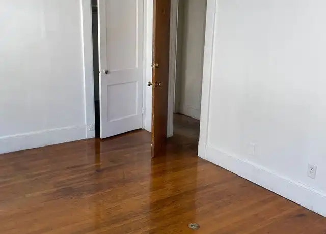Property at 644 Orange St Unit 3D, New Haven, CT, 06511, 0 beds, 1 bath, [object Object]