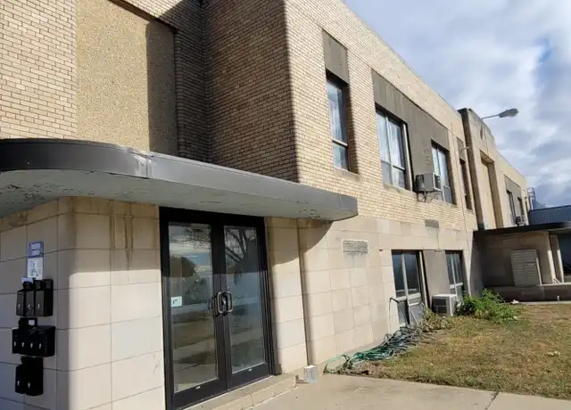 Property at 345 6th St Unit 202, La Salle, IL, 61301, 2 beds, 1 bath, [object Object]