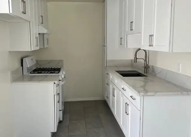 Property at 7039 Remmet Ave Unit I, Canoga Park, CA, 91303, 1 bed, 1 bath, [object Object]