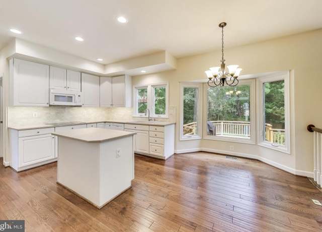 Photo of 114 Fordham Dr, Millersville, MD 21108