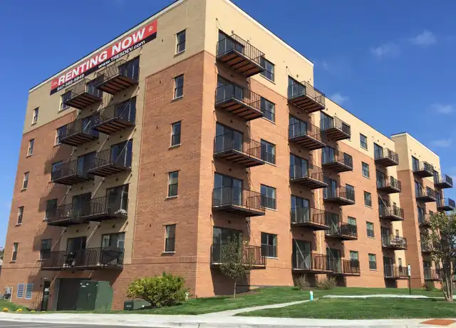 Property at 301 McKinley Ave Unit 204, Mundelein, IL, 60060, 1 bed, 1 bath, [object Object]