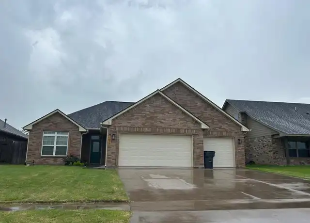 Property at 2617 NW Debracy Ave, Lawton, OK, 73505, 4 beds, 2 baths, [object Object]