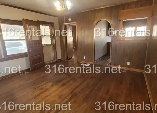 Property at 617 E 8th St, Newton, KS, 67114, 2 beds, 1 bath, [object Object]