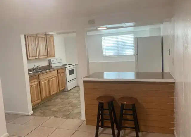 Property at 1166 E 600 S Unit DN, Salt Lake City, UT, 84102, 2 beds, 1 bath, [object Object]