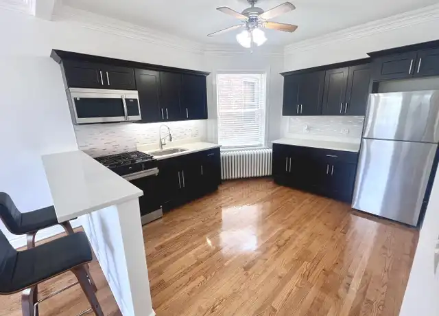 Property at 6619 Cermak Rd Unit 2F, Berwyn, IL, 60402, 1 bed, 1 bath, [object Object]