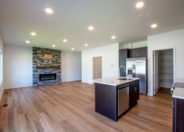 Property at 14802 Willow St Unit 14802, Bennington, NE, 68007, 4 beds, 4 baths, [object Object]