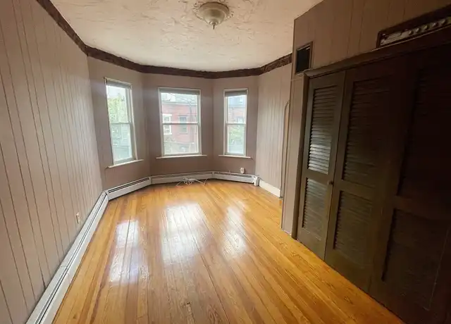 Property at 136 Saratoga St Unit 2, Boston, MA, 02128, 2 beds, 1 bath, [object Object]