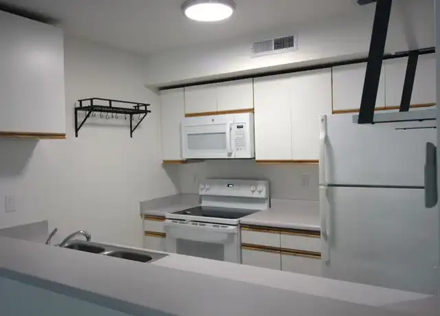 Property at 481 Mission Blvd, Santa Rosa, CA, 95409, 2 beds, 2 baths, [object Object]