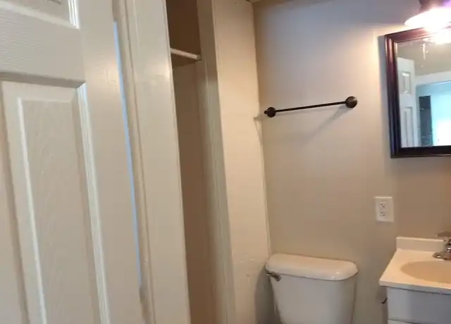 Property at 1727 Bellinger St, Eau Claire, WI, 54703, 1 bed, 1 bath, [object Object]